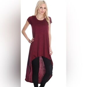 NWOT "Wondrouss Chic" Wine and Navy Hi lo Cut Top